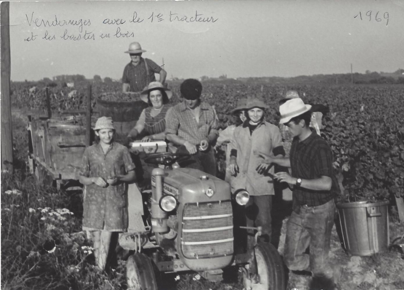 Photo of the first managers of Clos de Crabitan